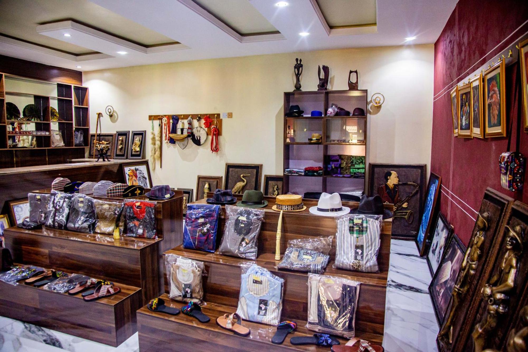 Villa Hilton Hotels Uyo Ngoại thất bức ảnh
