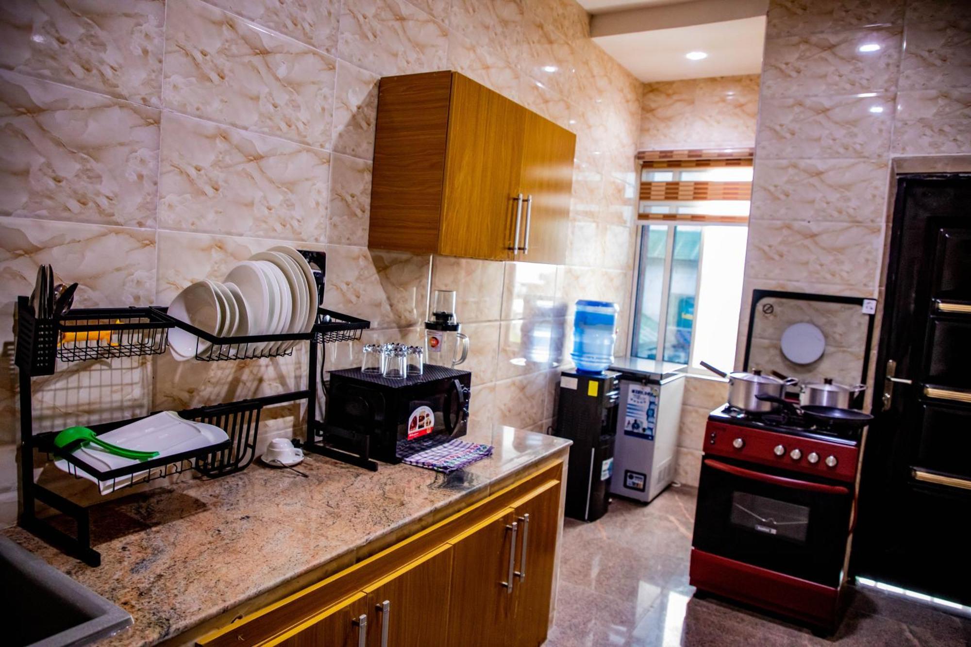 Villa Hilton Hotels Uyo Ngoại thất bức ảnh