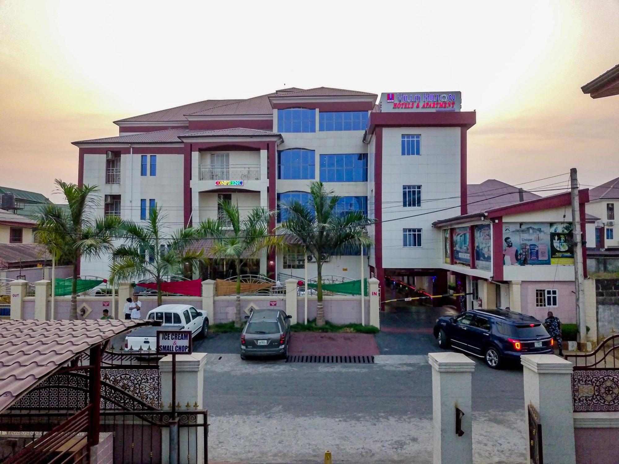 Villa Hilton Hotels Uyo Ngoại thất bức ảnh