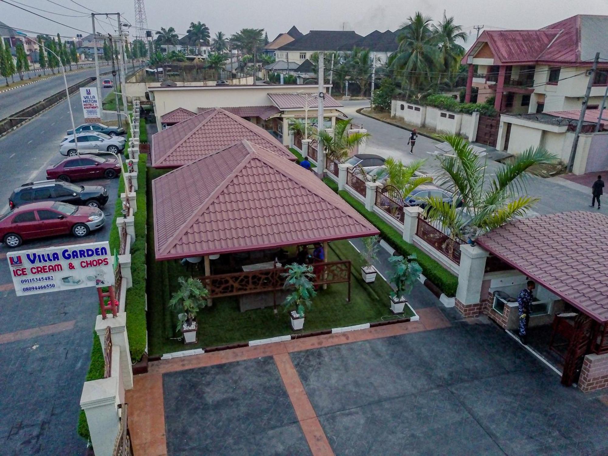 Villa Hilton Hotels Uyo Ngoại thất bức ảnh