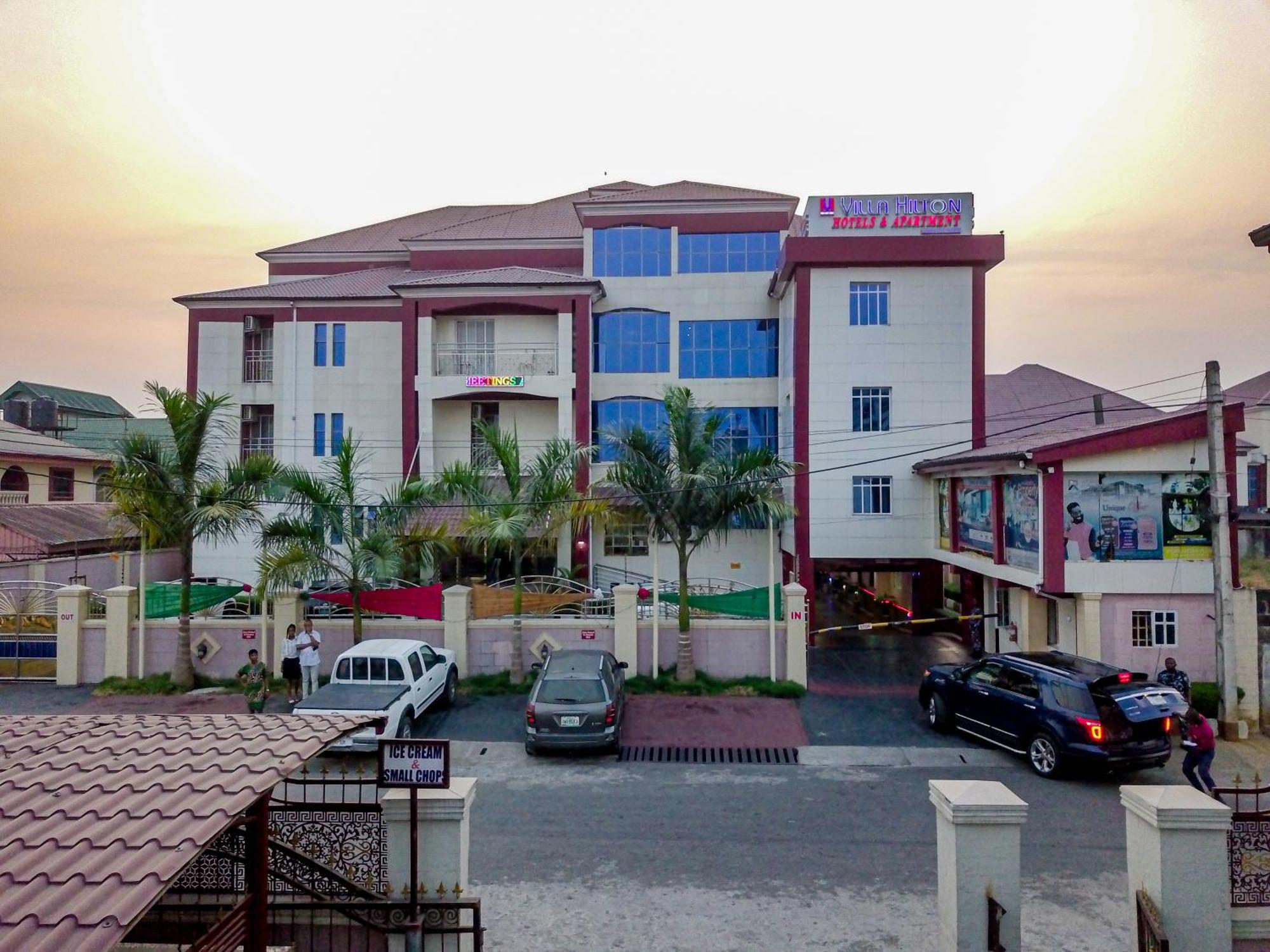 Villa Hilton Hotels Uyo Ngoại thất bức ảnh