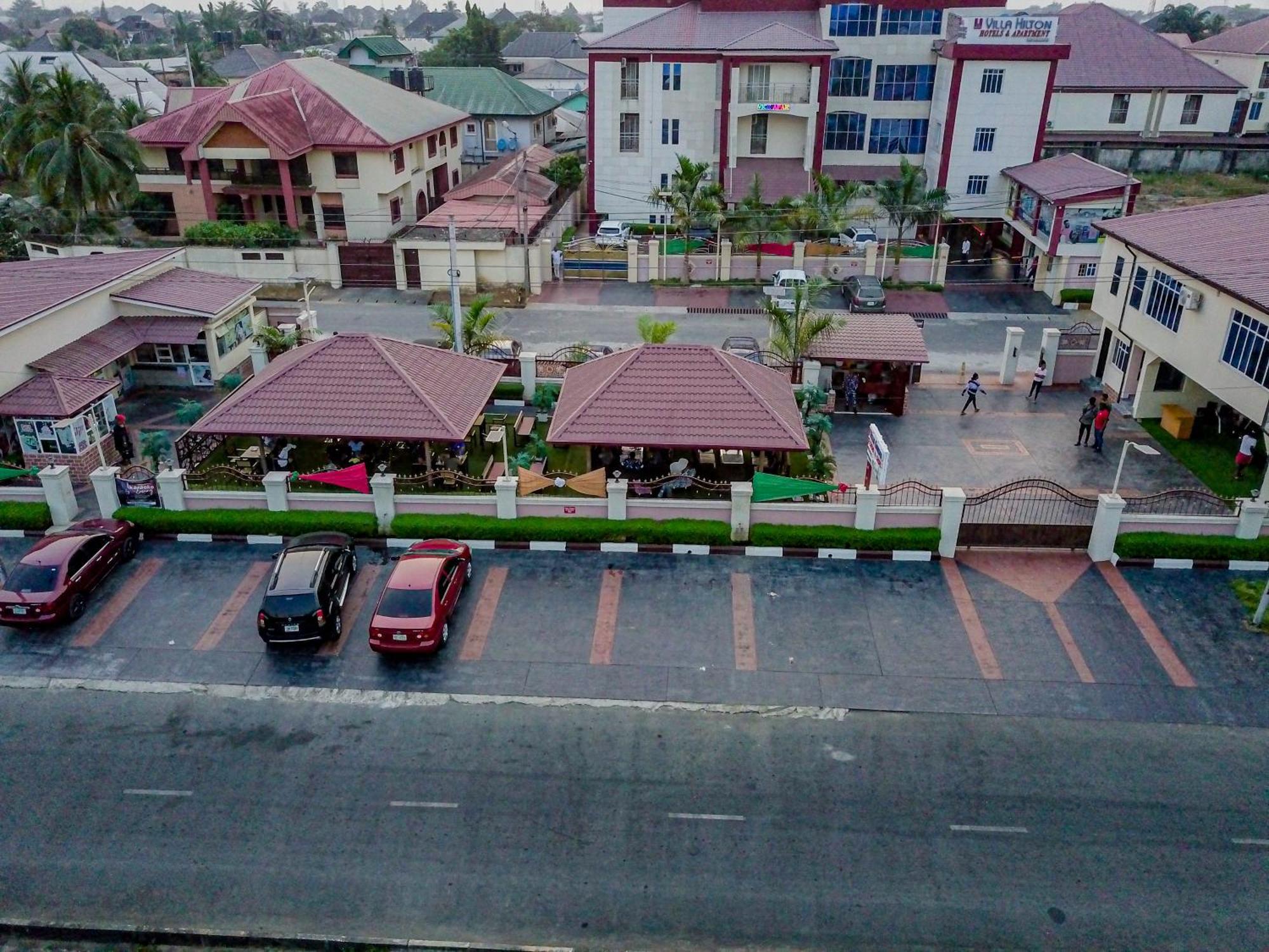 Villa Hilton Hotels Uyo Ngoại thất bức ảnh